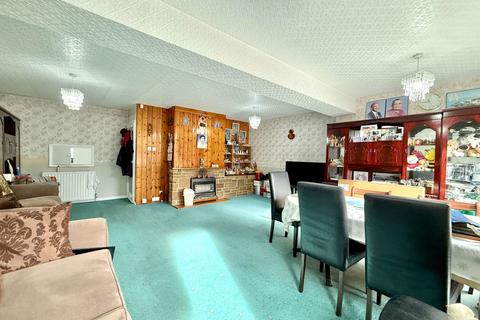 3 bedroom terraced house for sale, Redstone Farm Road, Hall Green