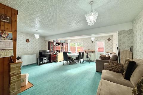 3 bedroom terraced house for sale, Redstone Farm Road, Hall Green