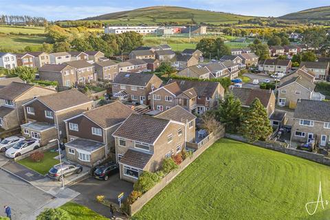 Hornbeam Close, Cimla, Neath