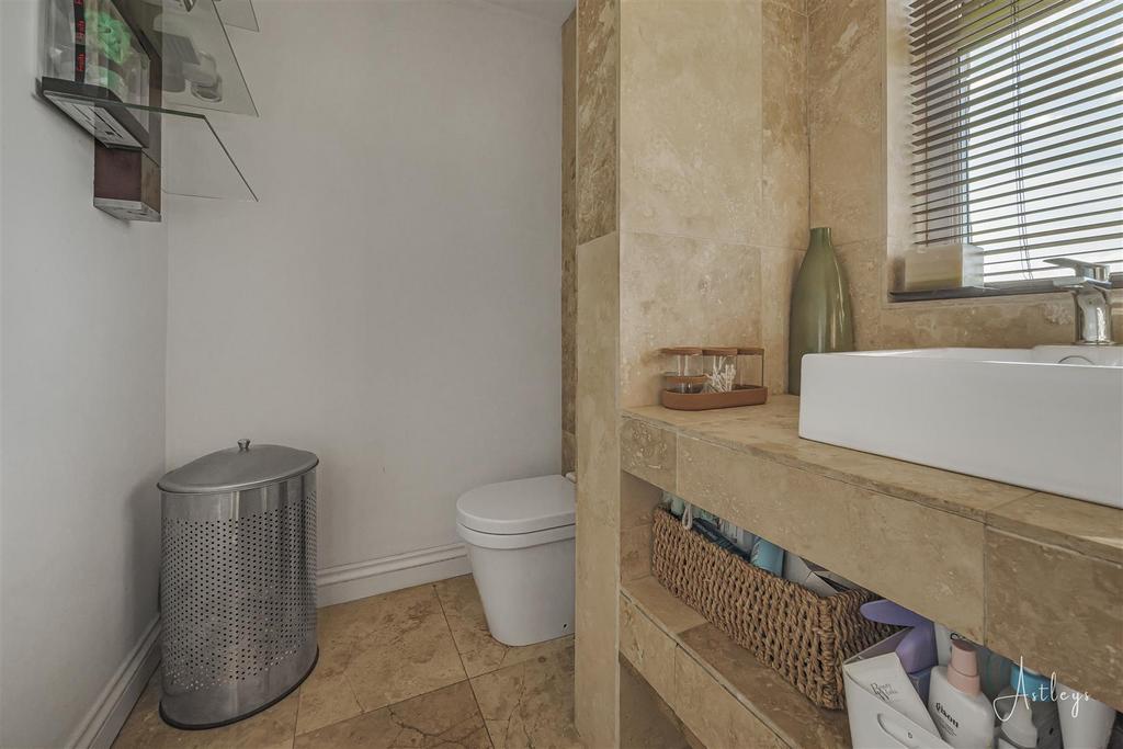 Family bathroom/w.c.