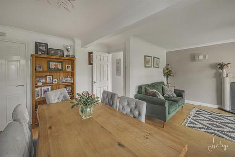 undefined, Hornbeam Close, Cimla, Neath