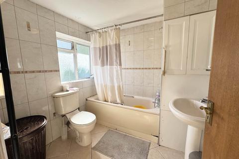 16 Delius Close, Elstree, Borehamwood, WD6 3DW