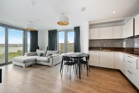 Waterside Heights, London, E16