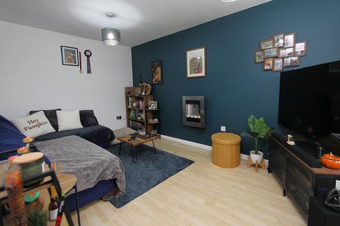 3 bedroom terraced house for sale, Coronation Way, Kidderminster, DY10