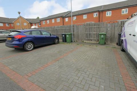 2 bedroom terraced house for sale, Coronation Way, Kidderminster, DY10