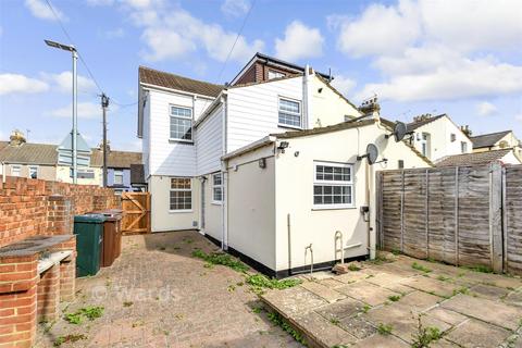 3 bedroom end of terrace house for sale, Byron Road, Gillingham, Kent
