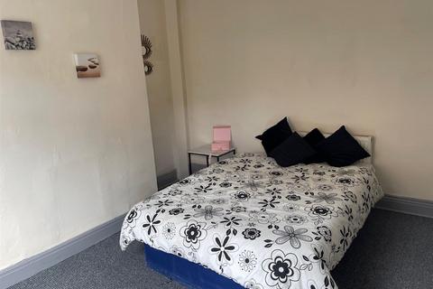 undefined, Lytham Place, Leeds