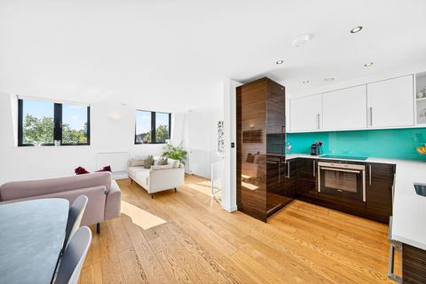 3 bedroom apartment for sale, Valerio Mews, London N1