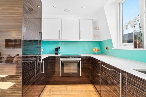 11 Valerio Mews, London, N1 4FB