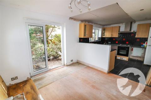 3 bedroom semi-detached house for sale, Hurstwood Avenue, Erith, DA8