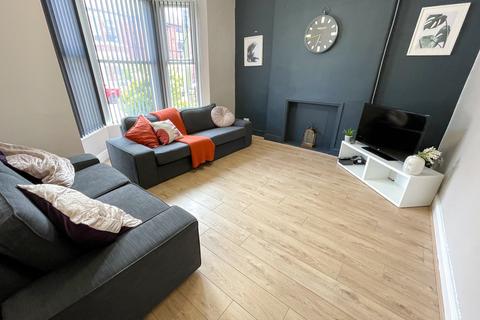 undefined, Salisbury Road, L15 1HW,