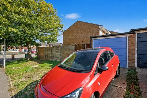 3 bedroom end of terrace house for sale, Clandon Road, Chatham ME5