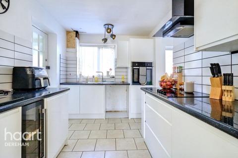 3 bedroom detached house for sale, South Green Gardens, Dereham