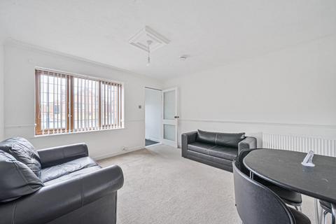 2 bedroom terraced house for sale, Hawthorn Avenue, Tadcaster