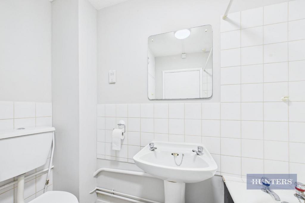 CAM05152 G0-PR0253-STILL019.jpg