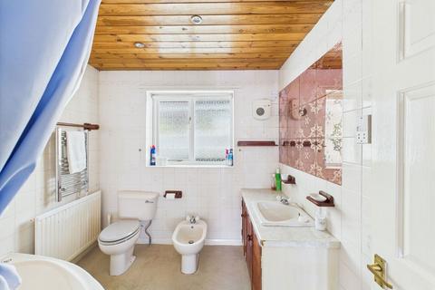 2 bedroom detached bungalow for sale, Carr Hill Lane, Whitby YO21