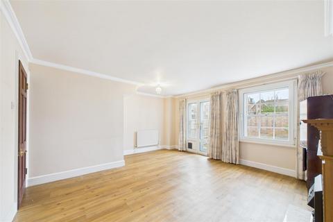 3 bedroom end of terrace house for sale, St. Peters, Chichester