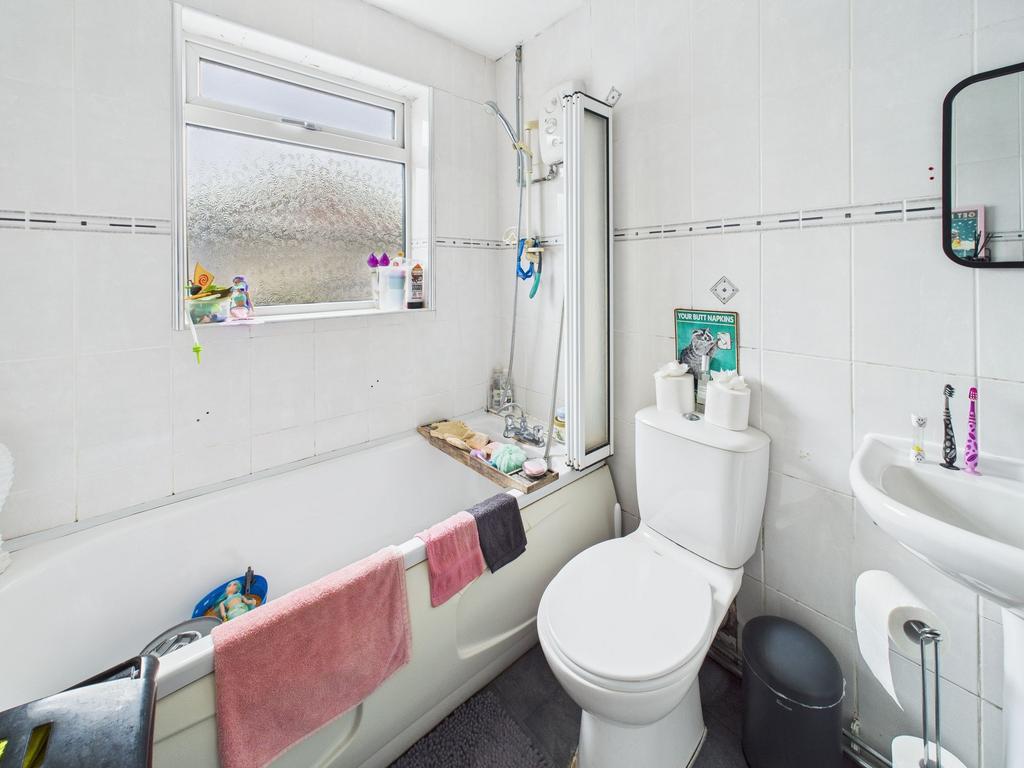 Ground Floor Bathroom