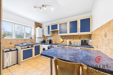 2 bedroom apartment for sale, Great Central Avenue, Ruislip, HA4
