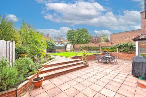 5 bedroom detached house for sale, Cromwell Road, Chesterfield S40