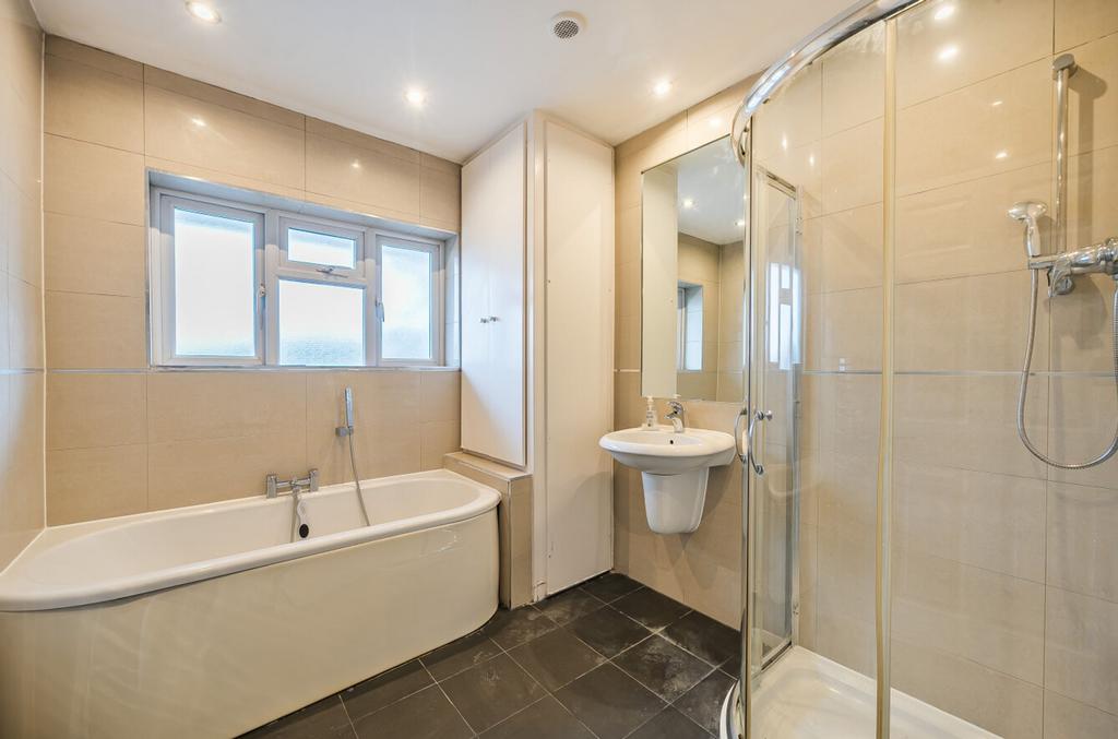 Stoneleigh Crescent, Epsom - KT19 0 RP
