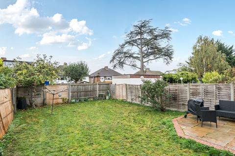 18 Stoneleigh Crescent, Epsom, KT19 0RP