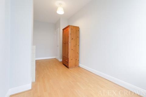 1 bedroom flat to rent, High Street, Crouch End