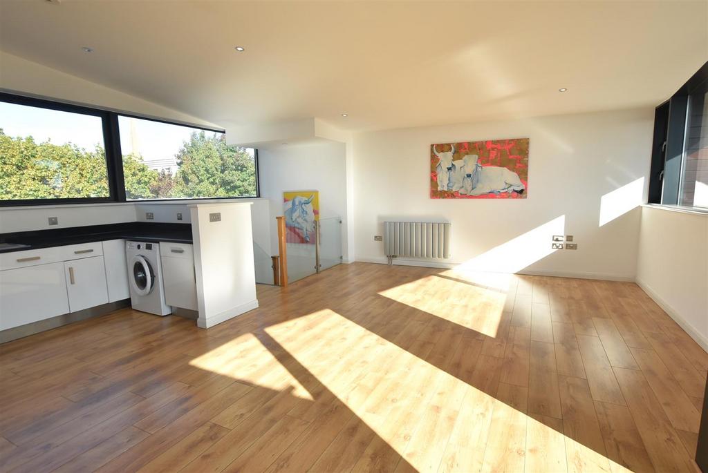 Kitchen/Living Room