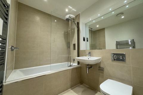 2 bedroom apartment to rent, Bridge Avenue, Maidenhead
