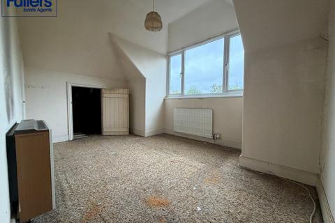 undefined, Eversley Park Road, London N21