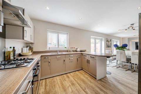 undefined, Pauling Close, Aston Clinton,
