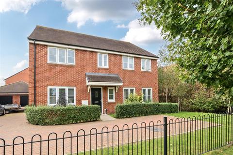 5 bedroom detached house for sale, Pauling Close, Aston Clinton,