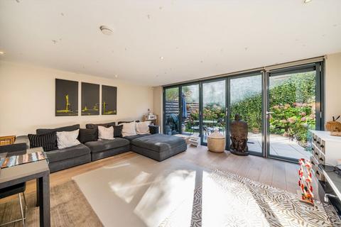 2 bedroom flat for sale, Blackthorn Avenue, London N7