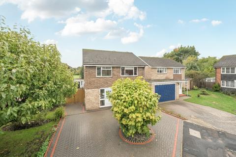 undefined, Briars Close, Reading RG8
