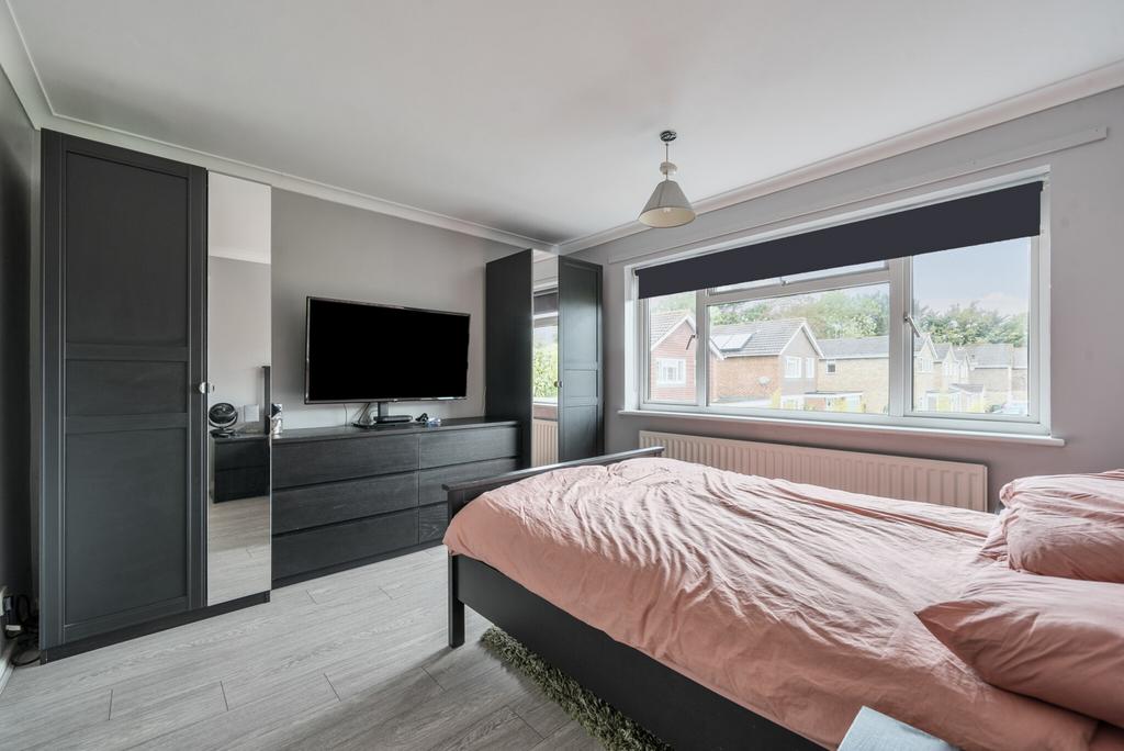 1360096-8-68dfc6e...