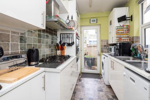 3 bedroom semi-detached house for sale, Sutton Common Road, Sutton SM3