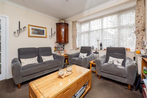 3 bedroom semi-detached house for sale, Sutton Common Road, Sutton SM3