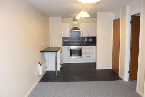 1 bedroom flat to rent, Fryers Court, High Wycombe HP12