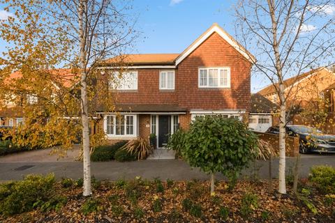 4 bedroom detached house for sale, Stocks Way, Lenham