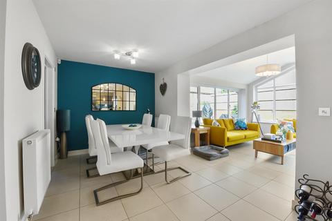 4 bedroom detached house for sale, Stocks Way, Lenham