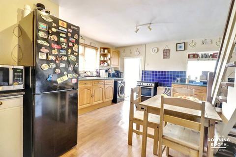 3 bedroom detached house for sale, Lichfield Road, Rugeley WS15