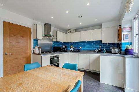 4 bedroom terraced house for sale, Woodlands Avenue, Rustington, Littlehampton, West Sussex