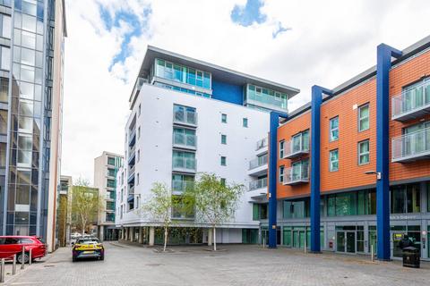 1 bedroom flat for sale, Hardwicks Square, Wandsworth, London, SW18