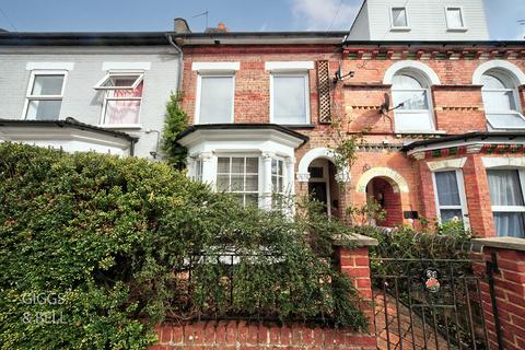 Stockwood Crescent, Luton, Bedfordshire, LU1