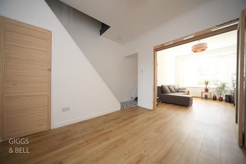 undefined, Stockwood Crescent, Luton, Bedfordshire, LU1