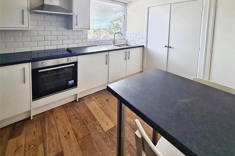 2 bedroom flat to rent, Elm Close, Southampton SO16