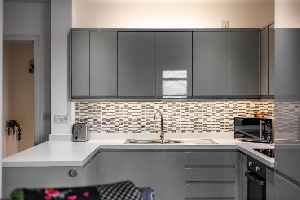 Sanctuary Apt1017 Jefferson Avenue-3web300.jpg
