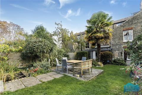 3 bedroom apartment for sale, Crouch Hall Road, London, N8
