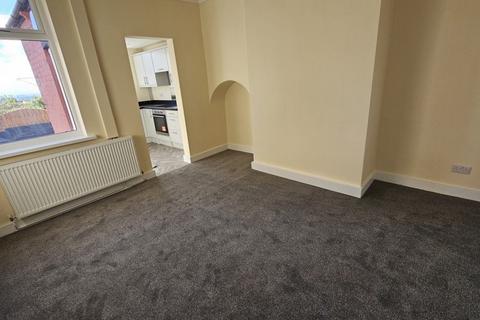 2 bedroom house to rent, West Street, Hoyland