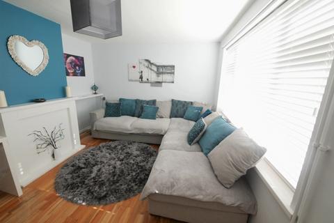 3 bedroom semi-detached house for sale, Woodcock Road, Ipswich